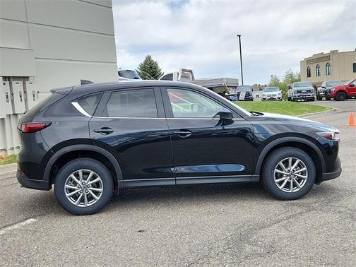 2022 Mazda CX-5 2.5 S Preferred Package