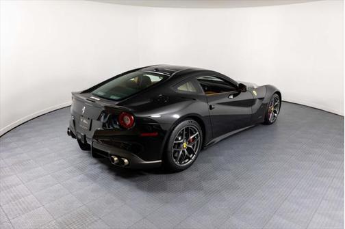 2015 Ferrari F12berlinetta Base