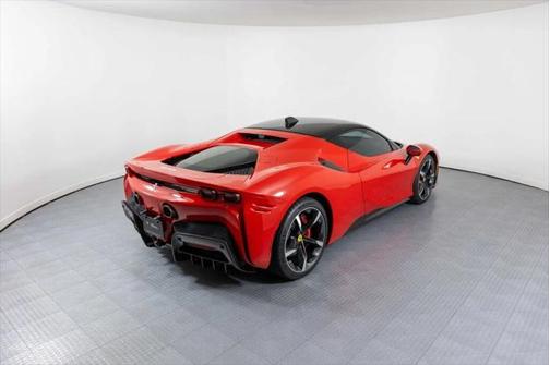 2022 Ferrari SF90 Stradale Base
