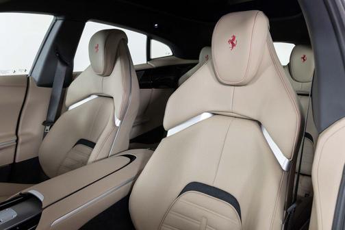 2024 Ferrari Purosangue 