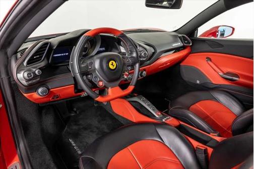 2016 Ferrari 488 GTB Base