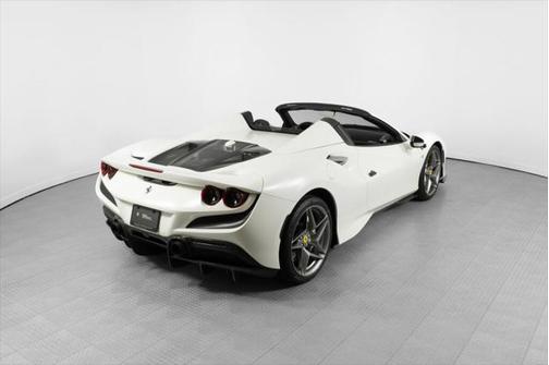 2021 Ferrari F8 Spider Base