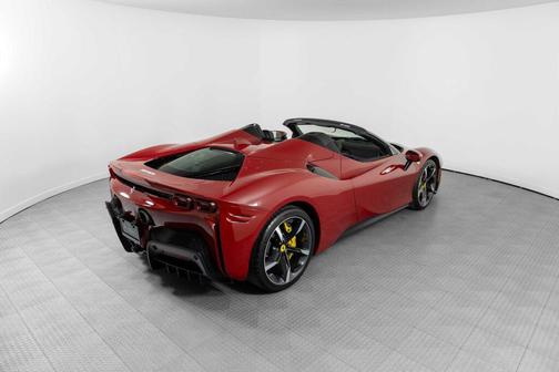 2023 Ferrari SF90 Spider 