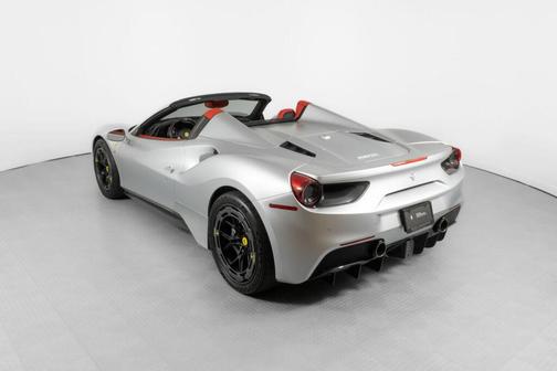 2018 Ferrari 488 Spider Base