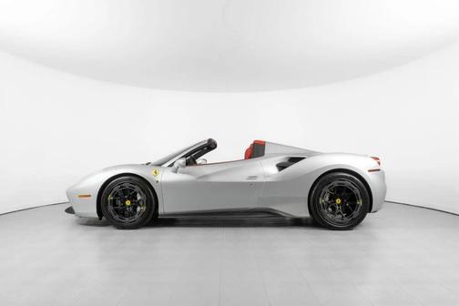 2018 Ferrari 488 Spider Base