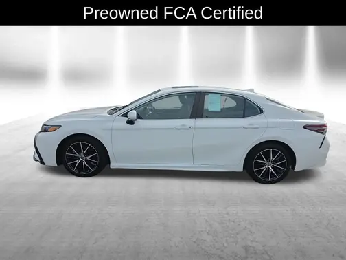 White 2023 Toyota Camry SE