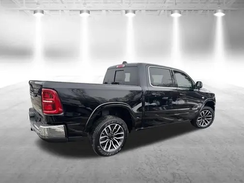 Diamond Black Crystal Pearl-Coat Exterior Paint 2026 RAM 1500 Limited