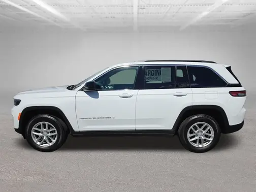 White 2025 Jeep Grand Cherokee Laredo X