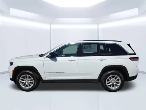 White 2025 Jeep Grand Cherokee Laredo X