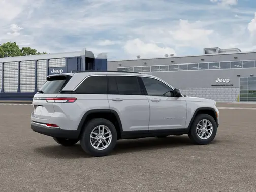 White 2025 Jeep Grand Cherokee Laredo X