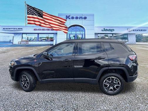 2025 Jeep Compass Trailhawk