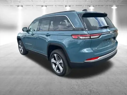 Steel Blue Exterior Paint 2026 Jeep Grand Cherokee Limited