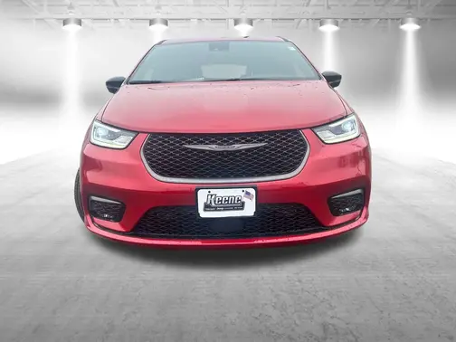 Red Hot Pearl-Coat Exterior Paint 2026 Chrysler Pacifica Select