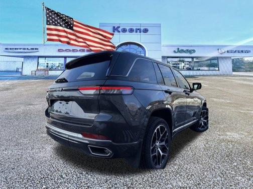 2025 Jeep Grand Cherokee Summit
