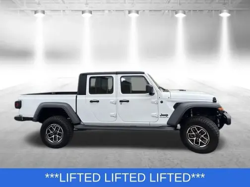 Bright White Clear-Coat Exterior Paint 2025 Jeep Gladiator Sport