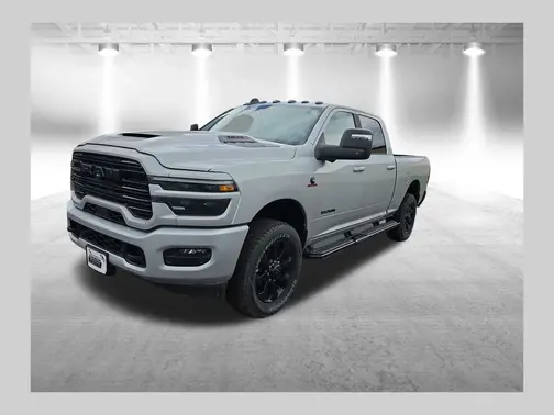 Silver-Zynith Exterior Paint 2026 RAM 3500 Laramie