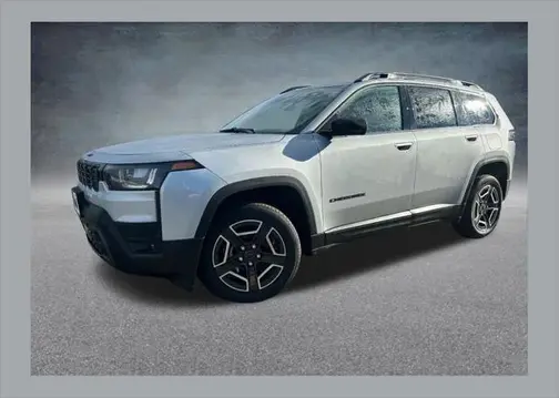 Silver Zynith Clear-Coat Exterior Paint 2026 Jeep Cherokee Limited
