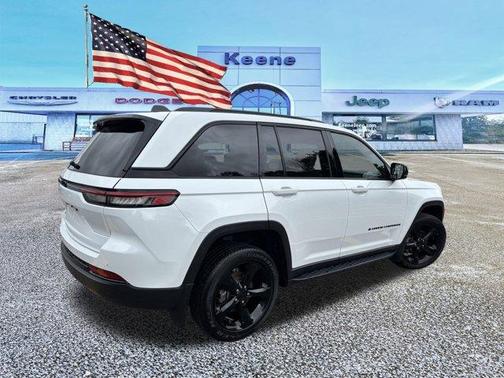 2024 Jeep Grand Cherokee Laredo
