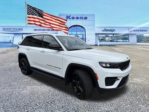 2024 Jeep Grand Cherokee Laredo