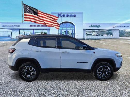 2025 Jeep Compass Trailhawk