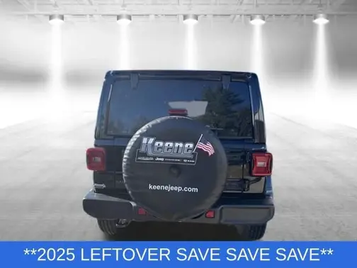 Black Clear-Coat Exterior Paint 2025 Jeep Wrangler Sahara