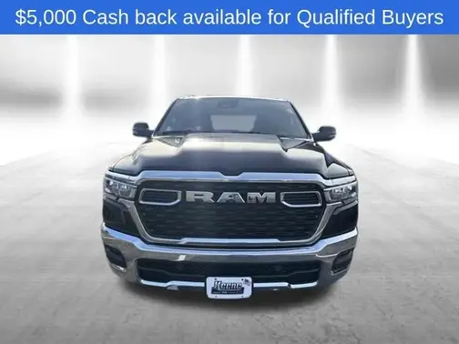 Diamond Black Crystal Pearl-Coat Exterior Paint 2026 RAM 1500 Big Horn/Lone Star