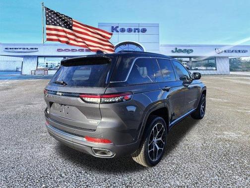 2025 Jeep Grand Cherokee Summit
