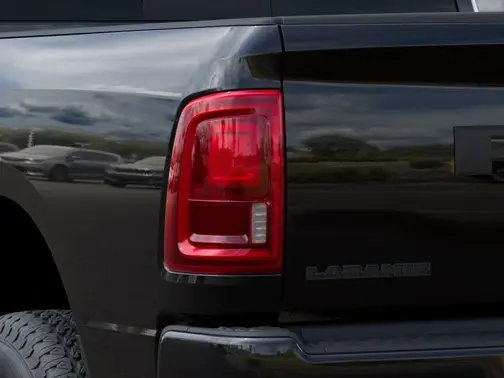 Diamond Black Crystal Pearl-Coat Exterior Paint 2026 RAM 2500 LARAMIE