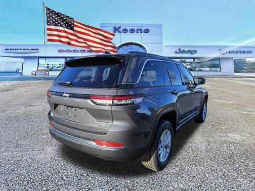 2025 Jeep Grand Cherokee Laredo X