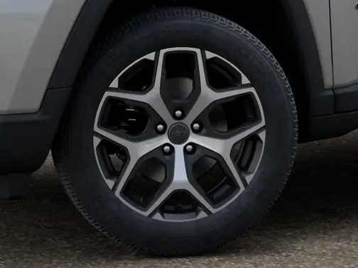 Silver Zynith Metallic Clear-Coat Exterior Paint 2026 Jeep Compass Limited