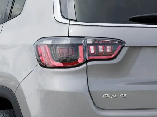 Silver Zynith Metallic Clear-Coat Exterior Paint 2026 Jeep Compass Limited