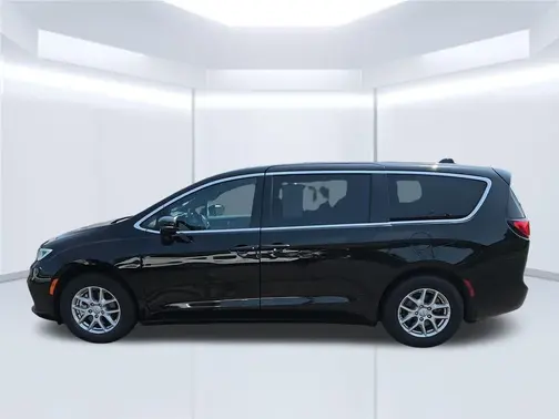 Black 2026 Chrysler Pacifica Select