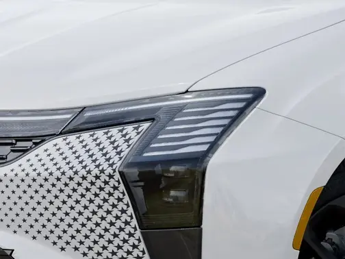 Bright White Clear-Coat Exterior Paint 2027 Chrysler Pacifica Select