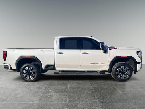2025 GMC Sierra 2500 Denali