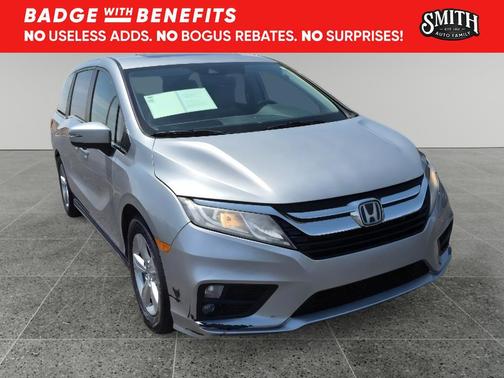 Lunar Silver Metallic 2019 Honda Odyssey EX-L w/Navigation/RES