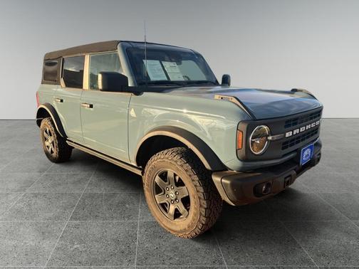 2023 Ford Bronco Black Diamond