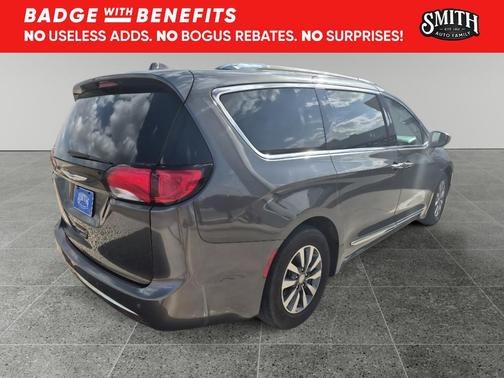 2020 Chrysler Pacifica Touring-L Plus