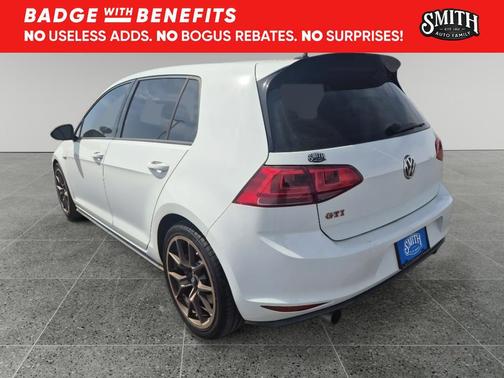 2017 Volkswagen Golf GTI 2.0T SE 4-Door