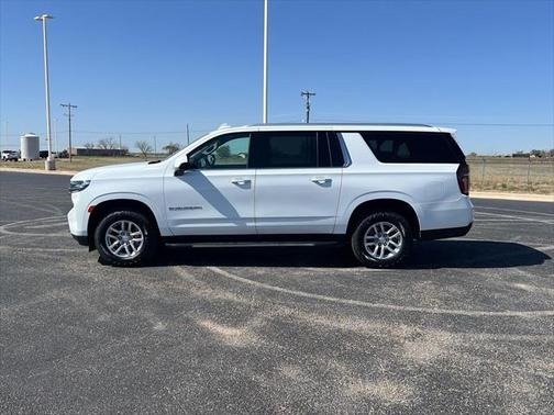 2023 Chevrolet Suburban LT