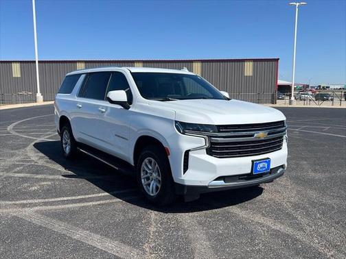 2023 Chevrolet Suburban LT