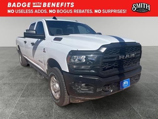 2022 RAM 3500 Tradesman Crew Cab 4x4 8' Box