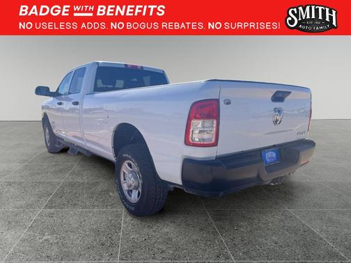 2022 RAM 3500 Tradesman Crew Cab 4x4 8' Box