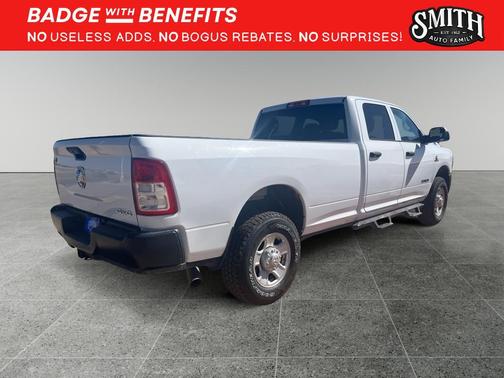 2022 RAM 3500 Tradesman Crew Cab 4x4 8' Box