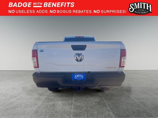 2022 RAM 3500 Tradesman Crew Cab 4x4 8' Box