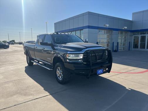 2022 RAM 2500 Laramie Crew Cab 4x4 8' Box