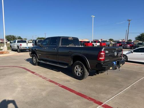 2022 RAM 2500 Laramie Crew Cab 4x4 8' Box