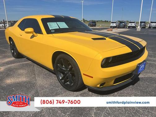 2017 Dodge Challenger SXT