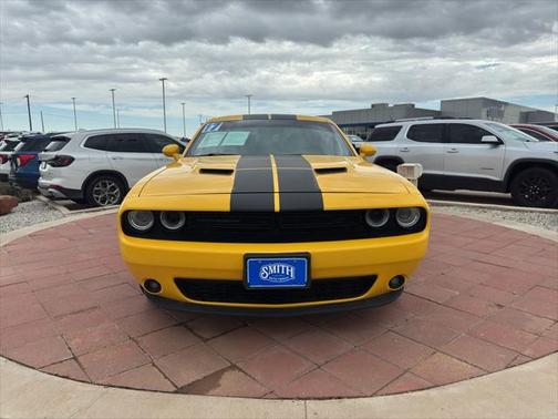 2017 Dodge Challenger SXT