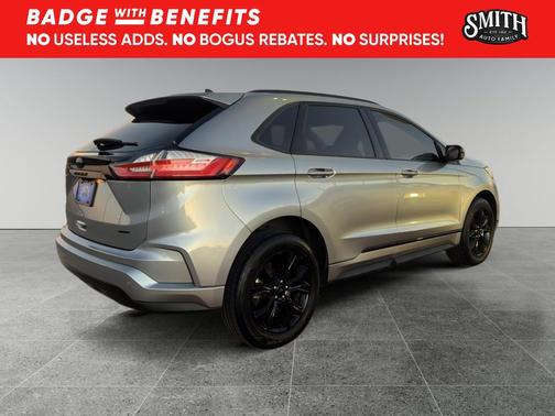 2023 Ford Edge SE