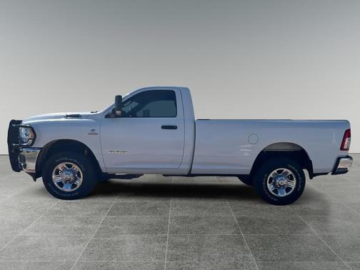 2021 RAM 3500 Tradesman Regular Cab 4x4 8' Box